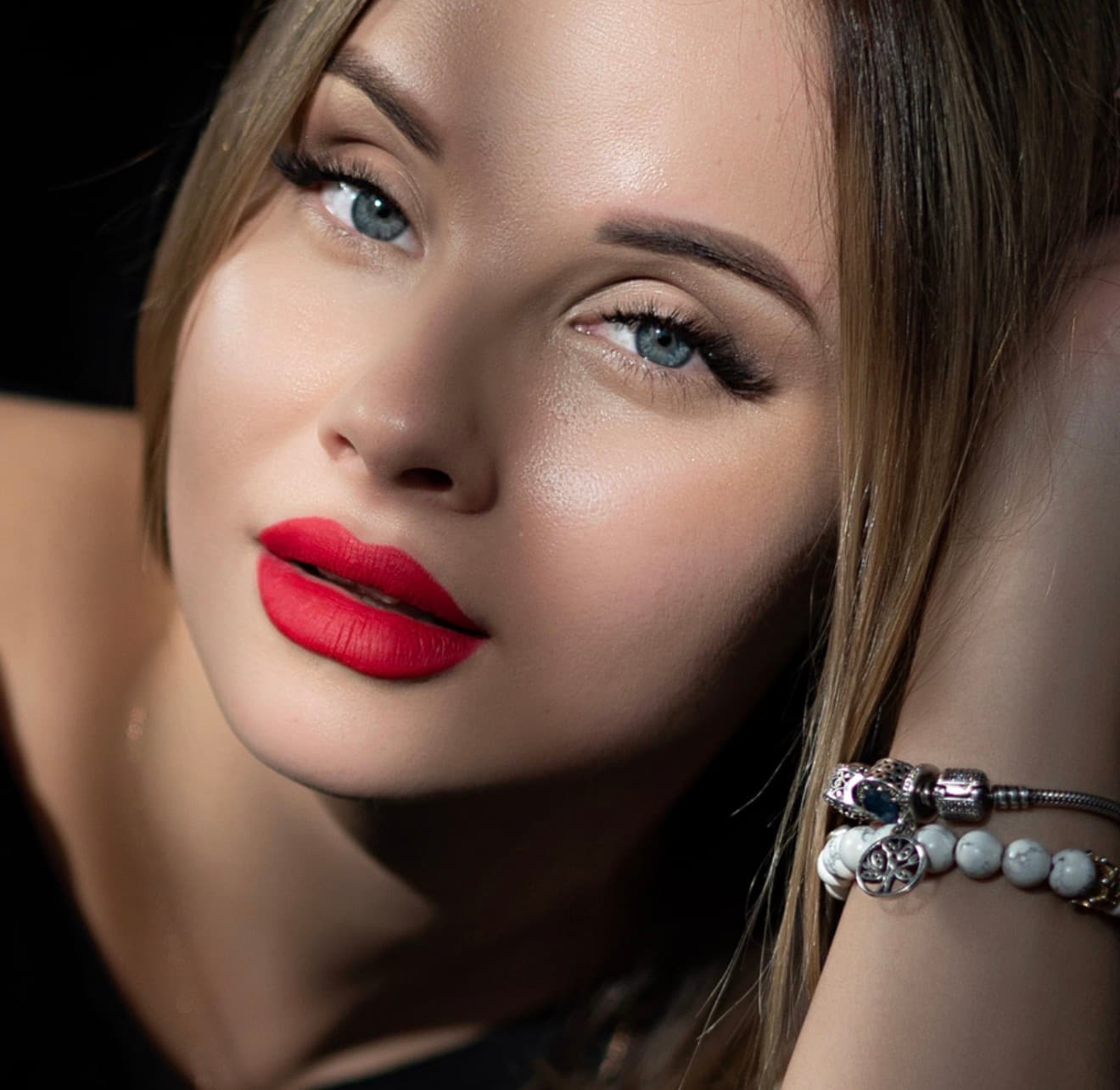 UkraineDivinity Ukrainian cam girl on LiveJasmin